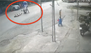 Tạm giữ thanh niên dương tính ma túy, vi phạm nồng độ cồn, tông thẳng CSGT