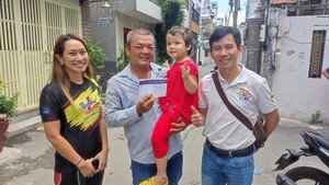 Hành trình 'Cùng con đi tiếp cuộc đời': Những vòng tay lặng lẽ sau đại dịch