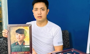 Nghe cha kể chuyện chiến trường, con phục chế ảnh liệt sỹ cho hàng trăm gia đình