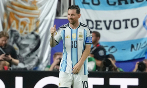 Messi phi thường làm lu mờ kỷ lục Mbappe, Haaland sửng sốt gọi 'gã điên'