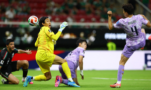 Thủ môn mắc sai lầm, Hàn Quốc thua Mexico 0-1