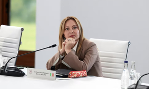 Bị ông Trump tuyên bố 'van xin' chụp ảnh chung, Thủ tướng Italy đáp trả gay gắt