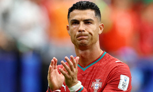 Báo Bồ Đào Nha: Ronaldo đuổi kịp Messi là bất khả thi
