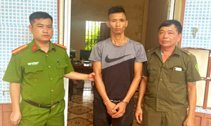 Đang xem bóng đá, người đàn ông bị em vợ dùng dao đâm tử vong