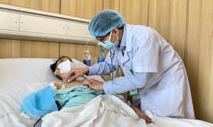 Mất 2 anh chị vì bệnh di truyền, nam sinh 16 tuổi được ghép gan cứu sống