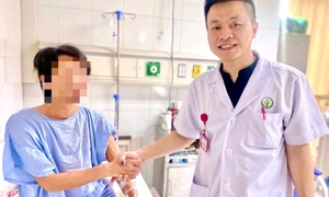 Bệnh viện Việt Đức cứu sống ca đứt rời trực tràng hiếm gặp, chưa có trong y văn