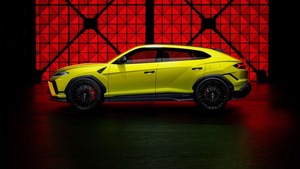 Tin xe 3/7: Mitsubishi Attrage nâng cấp ADAS, Siêu SUV Lamborghini 810 PS ra mắt