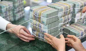 Ngân hàng tìm cách gỡ khó huy động vốn
