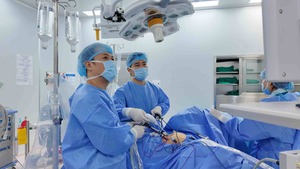 Gỡ 'nút thắt' hai bệnh lý dai dẳng cho người phụ nữ bị sa đa tạng chậu phức tạp