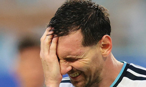 FIFA phán quyết bất ngờ, Messi mất kiến tạo kỷ lục
