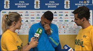 Ngôi sao Brazil bật khóc nức nở, nghẹn ngào xin lỗi sau trận thua Na Uy