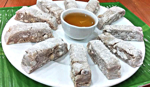 Vì sao gọi là chè lam?