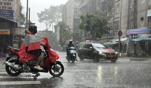 Dự báo thời tiết miền Nam ngày mai 2/8: Có mưa rào và dông, TP.HCM cao nhất 33°C