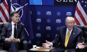 Ông Trump tuyên bố cắt đứt quan hệ thương mại với Tây Ban Nha