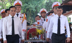 Thủ tướng yêu cầu khẩn trương giải mã hồ sơ dữ liệu các mộ liệt sĩ tập thể