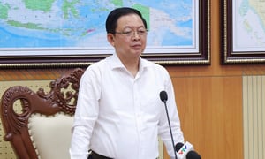 Phó Thủ tướng: Không để người dân phải lên nóc nhà kêu cứu khi mưa lũ