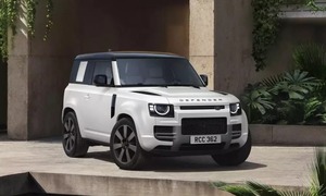 Tin xe 10/7: Defender 2027 có lớp phim tự phục hồi, Tank 300L chạy điện 200 km