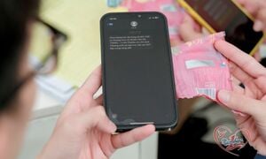 Hơn 350.000 niềm vui mùa hè bắt đầu từ một lần xé nhãn chai nước giải khát