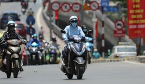 Dự báo thời tiết Hà Nội hôm nay 27/7: Ngày nắng 34°C, chiều tối mưa dông