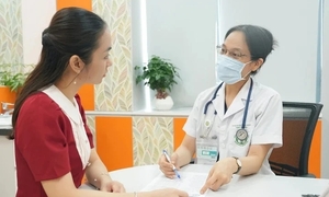 Sợ bệnh, sợ tốn tiền, nhiều người đang tự 'né' cơ hội cứu mình