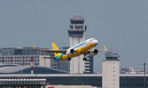 Vì sao mua vé Vietnam Airlines, hành khách lại được xếp lên máy bay Philippines?