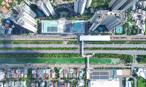 Cận cảnh rạch Đá Đỏ cạnh metro số 1 dần 'hồi sinh' sau nhiều năm ô nhiễm