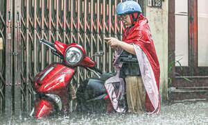Dự báo thời tiết 23/7: Bắc Bộ bước vào đợt mưa lớn, Trung Bộ nắng nóng trên 38°C