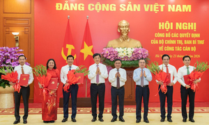 4 Ủy viên Trung ương Đảng và Chủ tịch HĐND tỉnh An Giang nhận nhiệm vụ mới