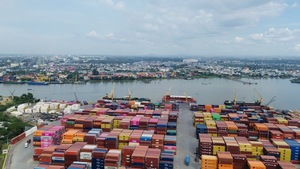 Tổng kim ngạch xuất nhập khẩu hàng hóa của Việt Nam đạt gần 550 tỷ USD trong 6 tháng