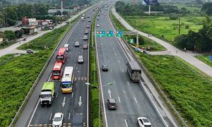 Cục CSGT đề xuất bố trí 'làn vượt xe' riêng trên cao tốc