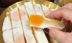 Ăn một chiếc bánh dẻo có thể nạp lượng calo bằng 6 bát cơm