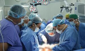 Lần đầu ghép thành công dương vật từ người cho chết não
