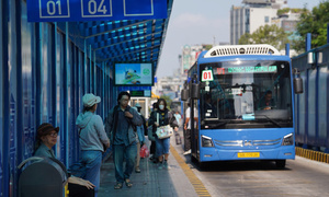 Hơn 8,5 triệu lượt khách đi xe buýt trong tháng đầu tiên TP.HCM miễn vé