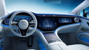 Mercedes-Benz: Ngành ô tô đã 'đi quá xa' khi loại bỏ nút bấm vật lý
