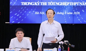 Vì sao thí sinh chuyên Tuyên Quang được thi lại, còn Quảng Trị thì không?