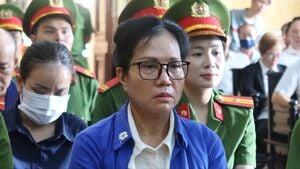 Cựu Tổng Giám đốc SJC Lê Thúy Hằng được giảm 4 năm tù