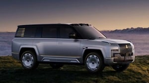 Tin xe 6/8: BYD tung SUV siêu sang hơn 7 tỷ đồng, Pajero 2027 lộ cấu hình