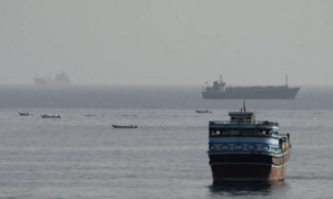 Iran đồng ý mở tuyến đường qua eo biển Hormuz
