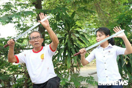 Ảnh: Theo chân gánh hát bội độc đáo còn sót lại ở phố cổ Hội An