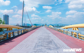 Ảnh: Cây cầu lâu đời nhất nối đôi bờ sông Hàn được ông Nguyễn Bá Thanh biến thành cầu đi bộ