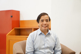 PGS.TS Vũ Minh Khương: ‘Bàn tay vô hình’ – Phương thức thần kỳ trị bệnh sợ sai, sợ đi tù