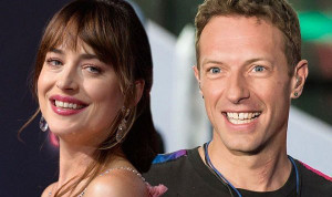 Mỹ nhân ‘50 sắc thái’ chia tay bạn trai ca sĩ sau 2 năm