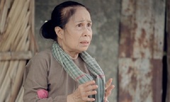 Nghệ sĩ Ánh Hoa: 'Tôi buồn khi sống đơn độc ở tuổi 78'