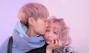 Con gái Thành Long và bạn đời đồng tính rạn nứt tình cảm