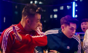 Isaac nhận cú tát trời giáng khi định cưỡng hôn bạn thân