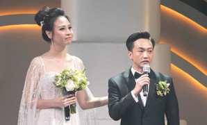 Mẹ Cường Đô La mong con trai và Đàm Thu Trang bảo vệ nhau suốt đời