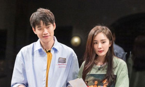 Hậu ly hôn Lưu Khải Uy, Dương Mịch hẹn hò đàn em điển trai và gia thế giàu có?