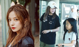 Triệu Vy lần hiếm hoi xuất hiện cùng con gái, lộ gương mặt kém sắc