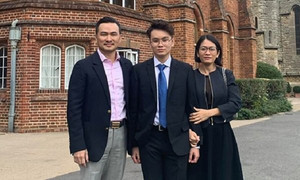 Chi Bảo nhắn nhủ con trai du học ở Anh: 'Ba từng xa nhà, nhưng con đi xa hơn ba rồi'