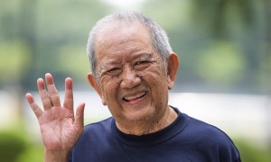 Nghệ sĩ Mạc Can: Ông già 'lập dị', sống cô độc trong phòng trọ 15 m2 ở tuổi 74